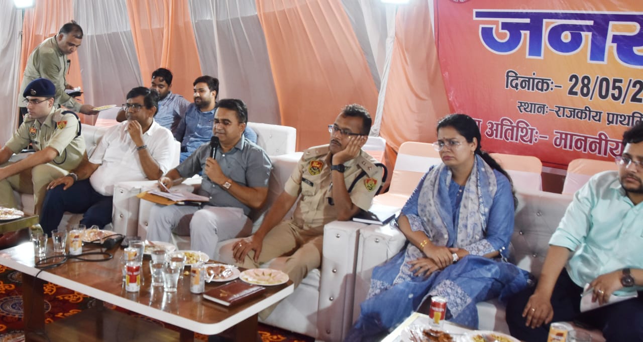 गांव ततारपुर में जिला प्रशासन का रात्रि ठहराव