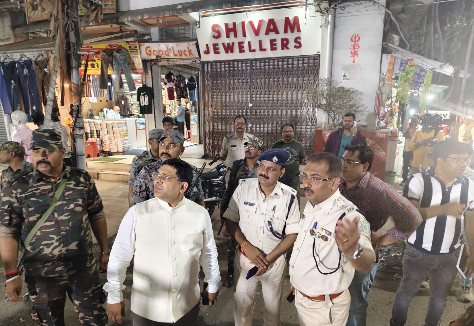 रामनवमी को लेकर उपायुक्त एवं पुलिस अधीक्षक ने किया निरीक्षण