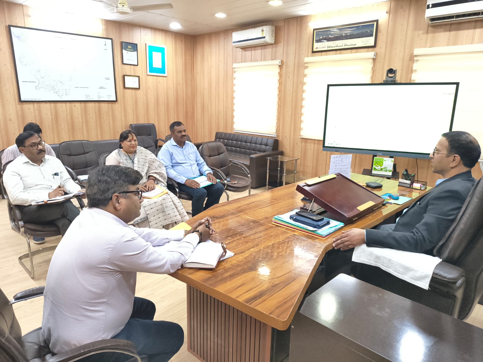 रिवर चैनेलाइजेशन और नहरों के सुदृढ़ीकरण के दिए निर्देश