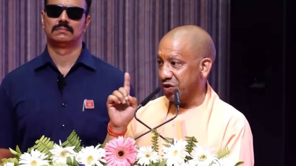 योगी बोले- पहले यूपी में नौकरी नहीं थीं