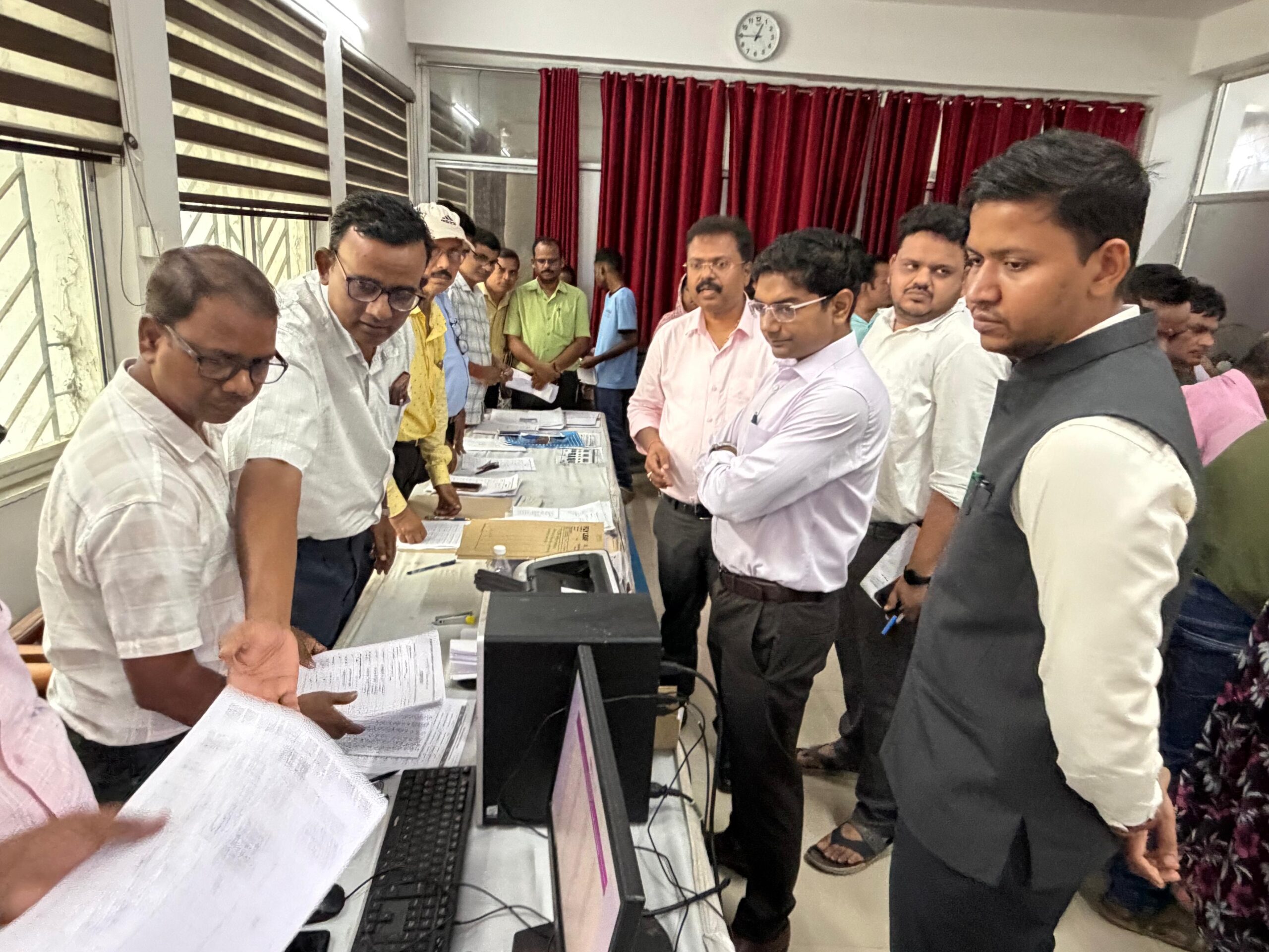 जिला निर्वाचन पदाधिकारी ने SIR-2026 को लेकर जनसुनवाई का किया निरीक्षण