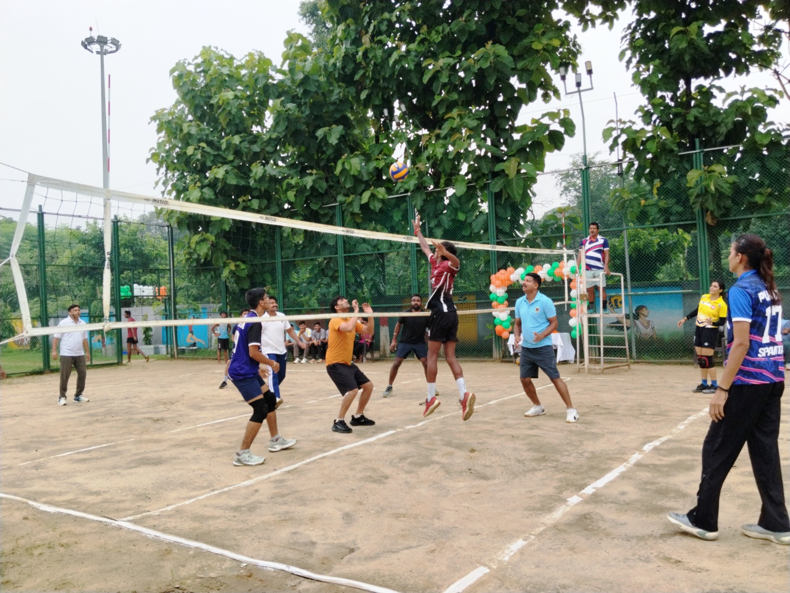 राष्ट्रीय खेल दिवस पर वॉलीबॉल प्रतियोगिता का आयोजन